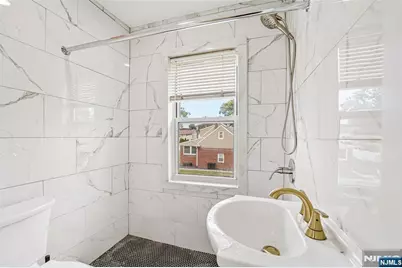 526 Faitoute Avenue, Roselle Park, NJ 07204 - Photo 21