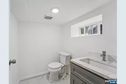 526 Faitoute Avenue, Roselle Park, NJ 07204 - Photo 31