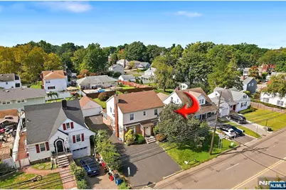 34 E Spring Valley Avenue, Maywood, NJ 07607 - Photo 3