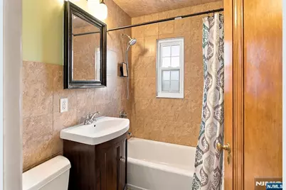 34 E Spring Valley Avenue, Maywood, NJ 07607 - Photo 19