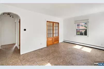34 E Spring Valley Avenue, Maywood, NJ 07607 - Photo 9