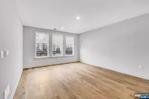 51 Okner Parkway 3069, Livingston, NJ 07039 - Photo 3