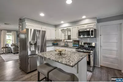 202 Prospect Street, Midland Park, NJ 07432 - Photo 7
