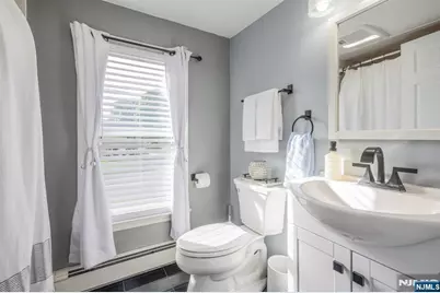 202 Prospect Street, Midland Park, NJ 07432 - Photo 17