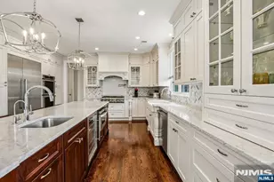 196 Haase Ave, Paramus, NJ 07652 - Photo 13