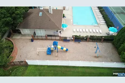 1066 Chedworth Circle, Mahwah, NJ 07430 - Photo 29