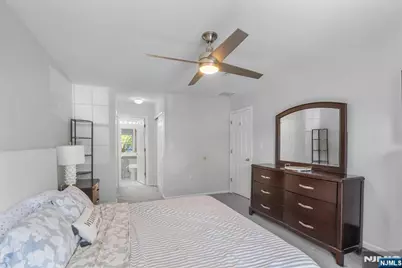 1066 Chedworth Circle, Mahwah, NJ 07430 - Photo 19