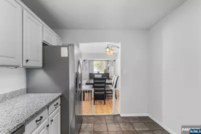 1066 Chedworth Circle, Mahwah, NJ 07430 - Photo 15