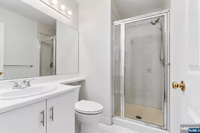 1066 Chedworth Circle, Mahwah, NJ 07430 - Photo 23