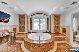 2 Euclid Rd, Fort Lee, NJ 07024 - Photo 23