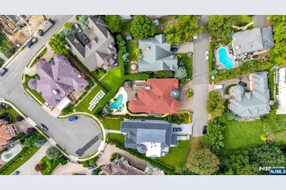 2 Euclid Road, Fort Lee, NJ 07024 - Photo 43