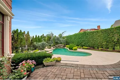2 Euclid Road, Fort Lee, NJ 07024 - Photo 29