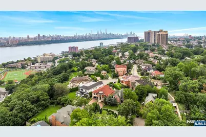 2 Euclid Road, Fort Lee, NJ 07024 - Photo 41