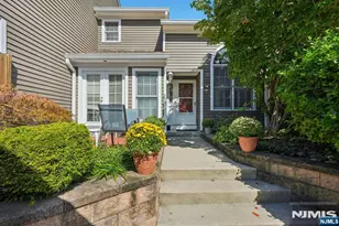 189 Grandview Ln, Mahwah, NJ 07430 - Photo 1