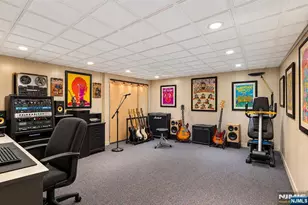 189 Grandview Ln, Mahwah, NJ 07430 - Photo 21