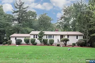 331 Forest Glen Ave, Franklin Lakes, NJ 07417 - Photo 1