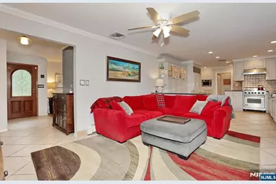 331 Forest Glen Avenue, Franklin Lakes, NJ 07417 - Photo 11