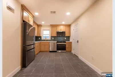 375 Broad Street 2 #2, Allendale, NJ 07072 - Photo 7