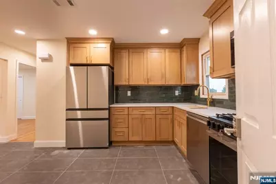 375 Broad Street 2 #2, Allendale, NJ 07072 - Photo 9