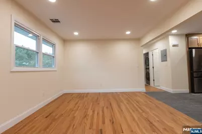 375 Broad Street 2 #2, Allendale, NJ 07072 - Photo 5