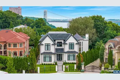 4 Crescent Court, Fort Lee, NJ 07024 - Photo 1