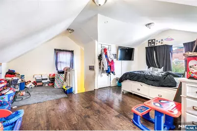 270 Goldsmith Avenue, Newark, NJ 07112 - Photo 23