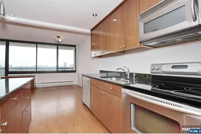 770 Anderson Avenue 18K #18K, Cliffside Park, NJ 07010 - Photo 19
