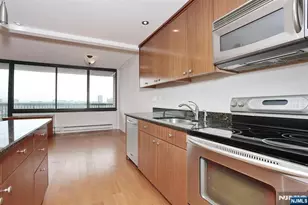 770 Anderson Ave 18K, Cliffside Park, NJ 07010 - Photo 19
