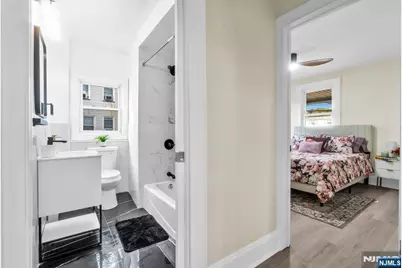 209 Michigan Avenue, Kenilworth, NJ 07033 - Photo 13