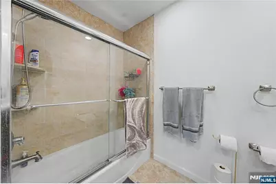 631 Oak Avenue, Saddle Brook Township, NJ 07663 - Photo 29