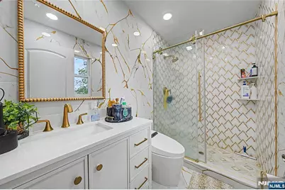 631 Oak Avenue, Saddle Brook Township, NJ 07663 - Photo 27