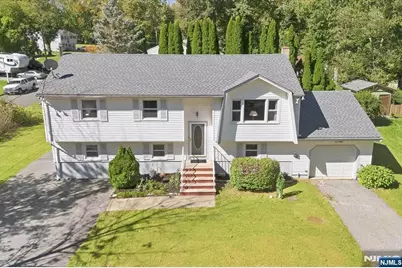 7 Paradise Trail, Vernon, NJ 07460 - Photo 1