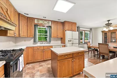 7 Paradise Trail, Vernon, NJ 07460 - Photo 11