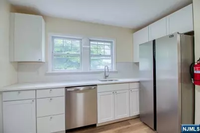 204 Pascack Road 2 #2, Park Ridge, NJ 07656 - Photo 3
