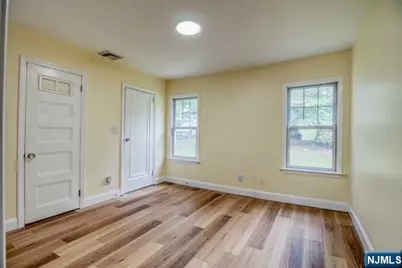204 Pascack Road 2 #2, Park Ridge, NJ 07656 - Photo 5