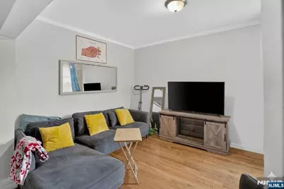 160 Fulton Avenue, Jersey City, NJ 07305 - Photo 5