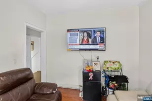 160 Fulton Ave, Jersey City, NJ 07305 - Photo 9