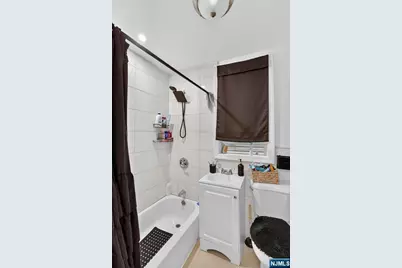 160 Fulton Avenue, Jersey City, NJ 07305 - Photo 25