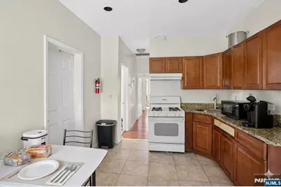 160 Fulton Avenue, Jersey City, NJ 07305 - Photo 13
