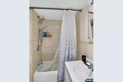 160 Fulton Avenue, Jersey City, NJ 07305 - Photo 27