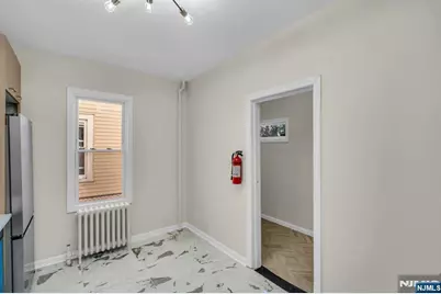 263 Sanford Street, East Orange, NJ 07018 - Photo 5