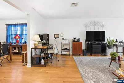 202 E 11th Street, Clifton, NJ 07011 - Photo 15