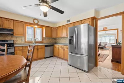 202 E 11th Street, Clifton, NJ 07011 - Photo 7