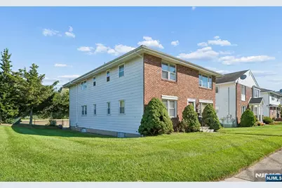 202 E 11th Street, Clifton, NJ 07011 - Photo 25