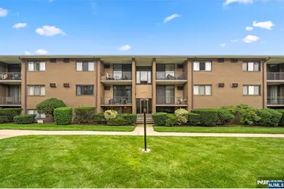 460 Liberty Street 105 #105, Little Ferry, NJ 07643 - Photo 3