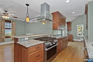 141 Henry St, Hasbrouck Heights, NJ 07604 - Photo 21