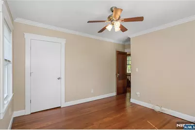 141 Henry Street, Hasbrouck Heights, NJ 07604 - Photo 29
