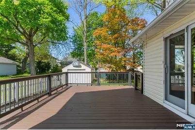 141 Henry Street, Hasbrouck Heights, NJ 07604 - Photo 43