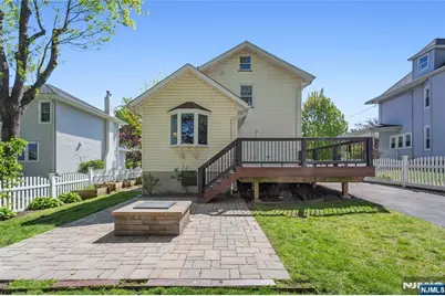 141 Henry Street, Hasbrouck Heights, NJ 07604 - Photo 41