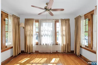141 Henry Street, Hasbrouck Heights, NJ 07604 - Photo 15